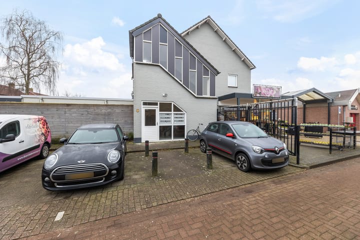 Foto 7 van Meidoornplein 37