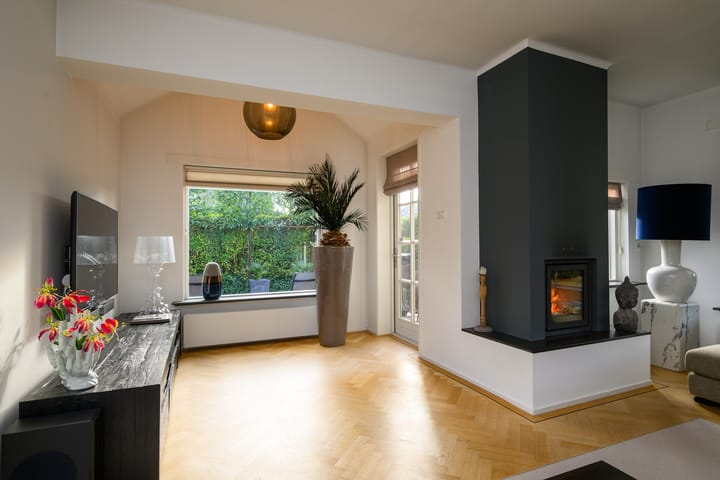 Foto 7 van Juliana van Stolberglaan 9