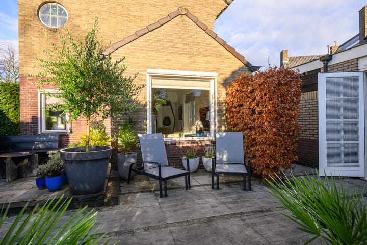 Foto 28 van Juliana van Stolberglaan 9