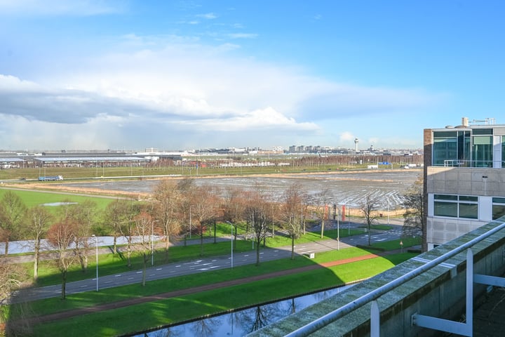 Tupolevlaan 41-63, Schiphol-Rijk