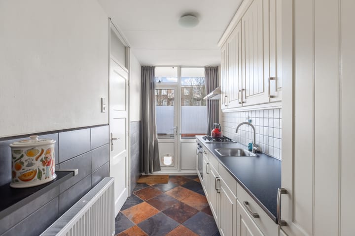 Foto 12 van Anna van Saksenstraat 14