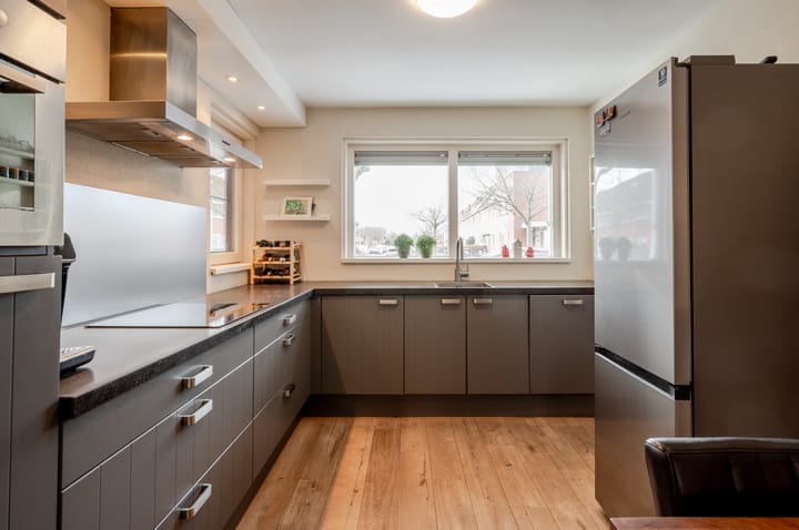 Foto 2 van Adrienne Solserstraat 45