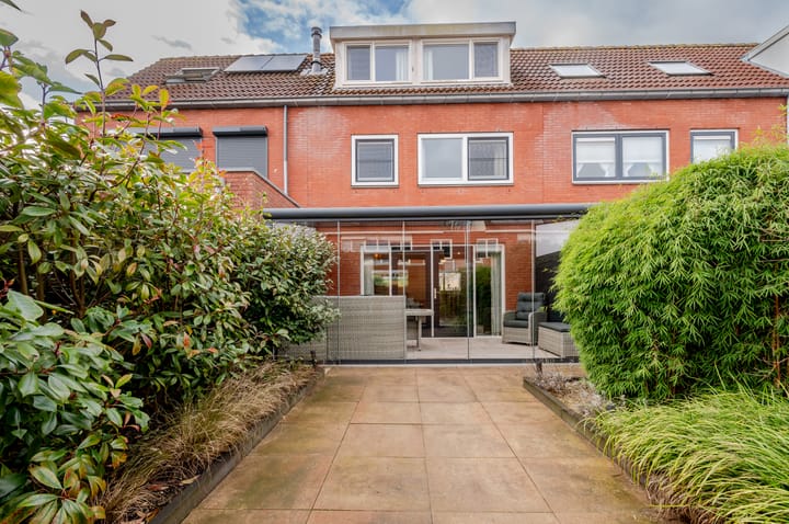 Foto 4 van Adrienne Solserstraat 45