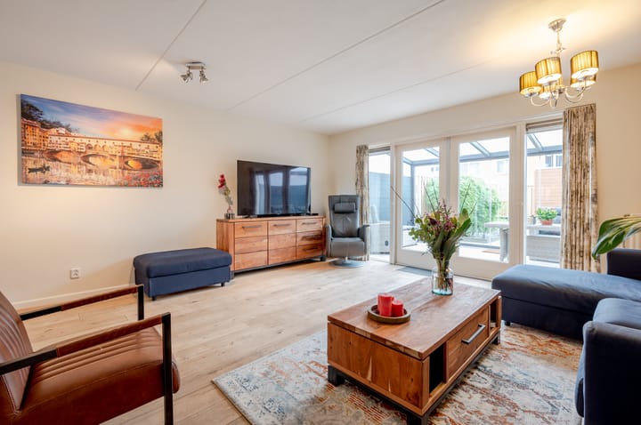 Foto 7 van Adrienne Solserstraat 45