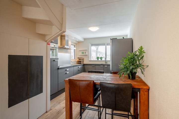 Foto 12 van Adrienne Solserstraat 45