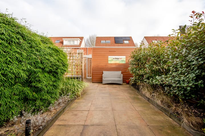 Foto 36 van Adrienne Solserstraat 45