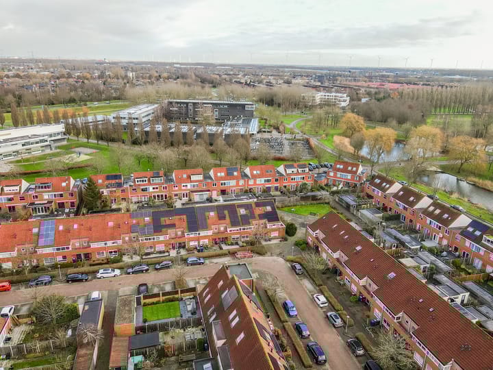 Foto 46 van Adrienne Solserstraat 45