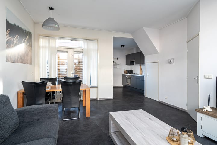 Foto 9 van 1e Woudstraat 24