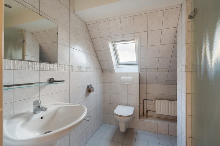 Foto 41 van Baarloseweg 19-A