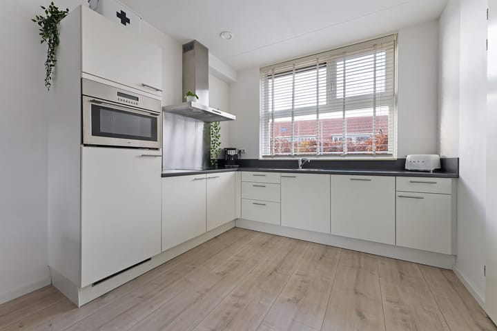 Foto 12 van John Lennonplein 27