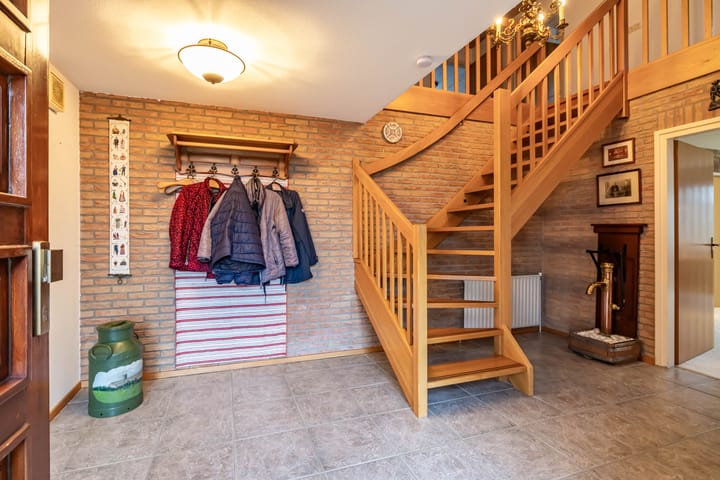 Photo 10 of Noordeinde 4