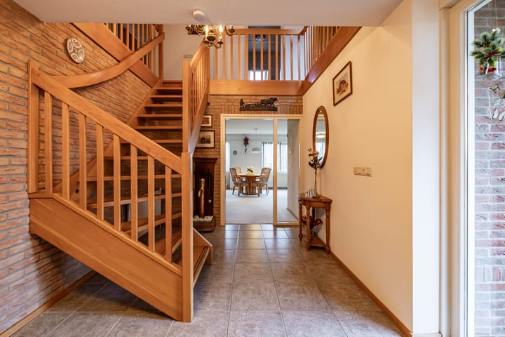 Photo 11 of Noordeinde 4