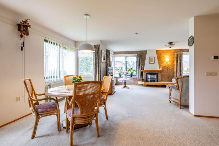 Photo 15 of Noordeinde 4