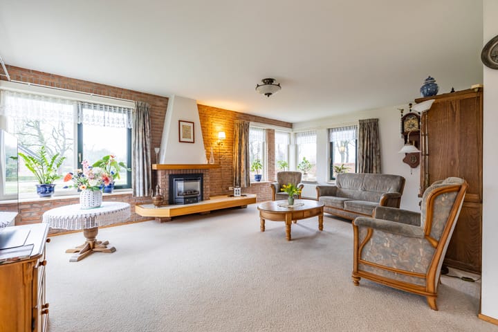 Photo 17 of Noordeinde 4