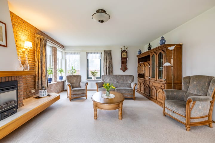 Photo 19 of Noordeinde 4