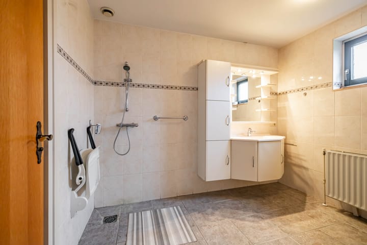 Photo 29 of Noordeinde 4