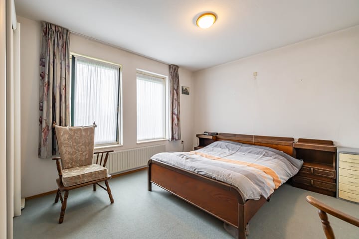 Photo 32 of Noordeinde 4