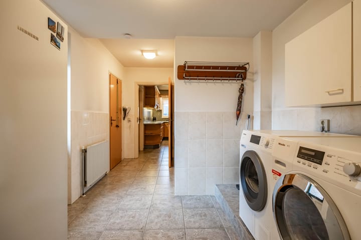 Photo 36 of Noordeinde 4