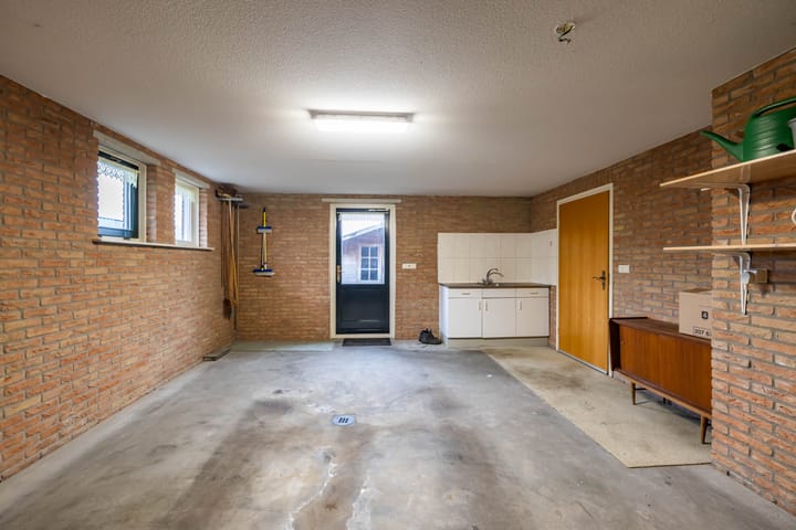 Photo 38 of Noordeinde 4