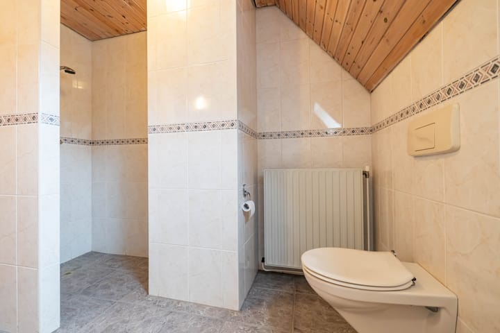 Photo 44 of Noordeinde 4