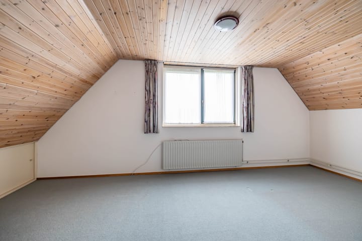 Photo 47 of Noordeinde 4