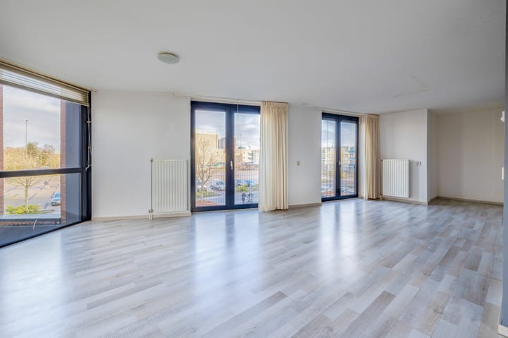 Foto 2 van Kiryat-Onoplein 103