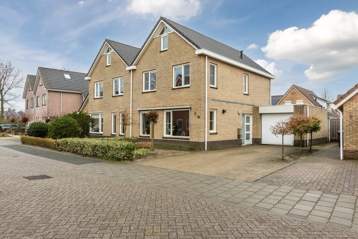 Foto 2 van Reggeland 10