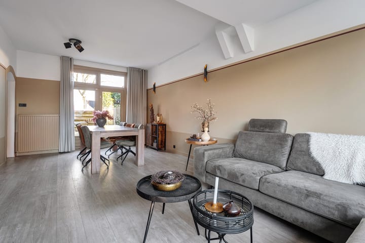 Photo 9 of Jan van Galenstraat 1