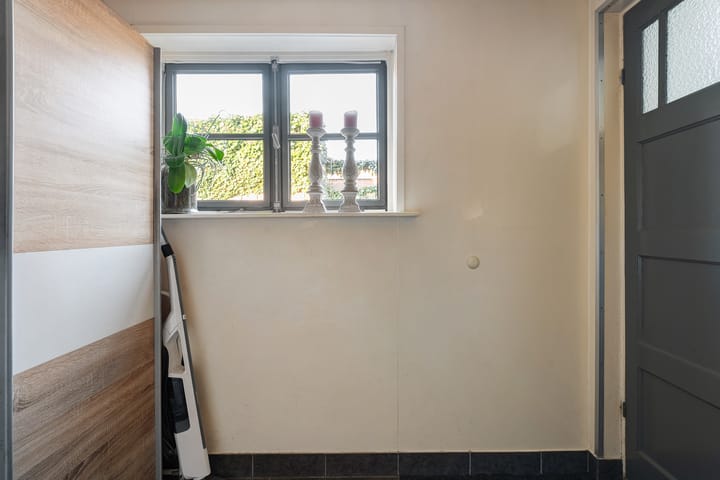 Photo 25 of Jan van Galenstraat 1