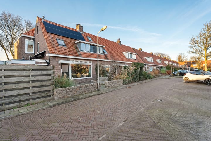 Photo 50 of Jan van Galenstraat 1