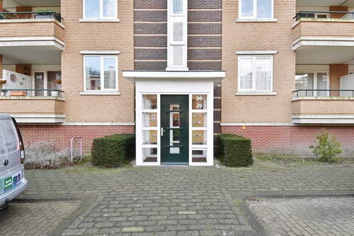 Foto 2 van Floris Arntzeniusplein 22