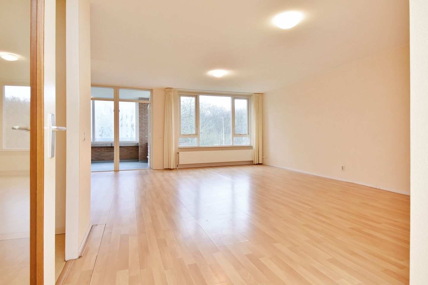 Photo 5 of Floris Arntzeniusplein 22