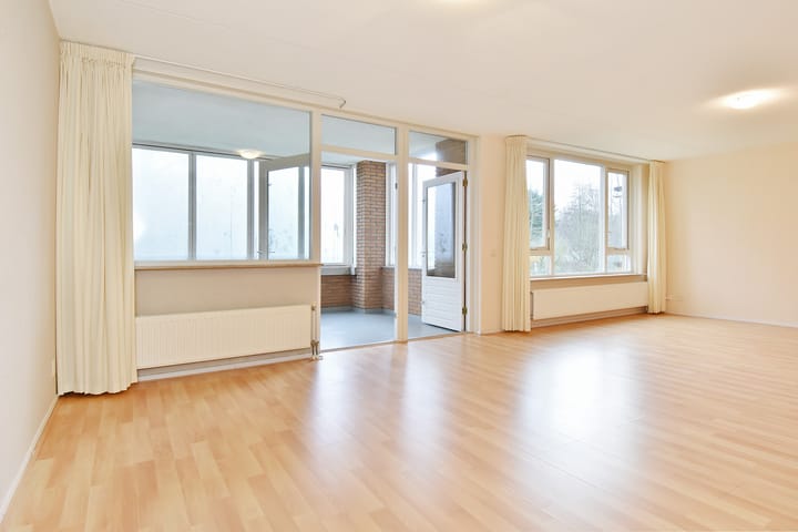 Foto 9 van Floris Arntzeniusplein 22