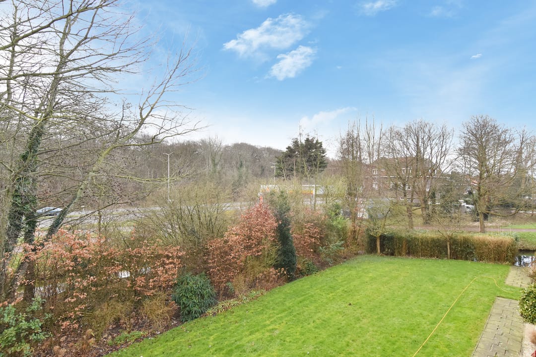 Photo 13 of Floris Arntzeniusplein 22