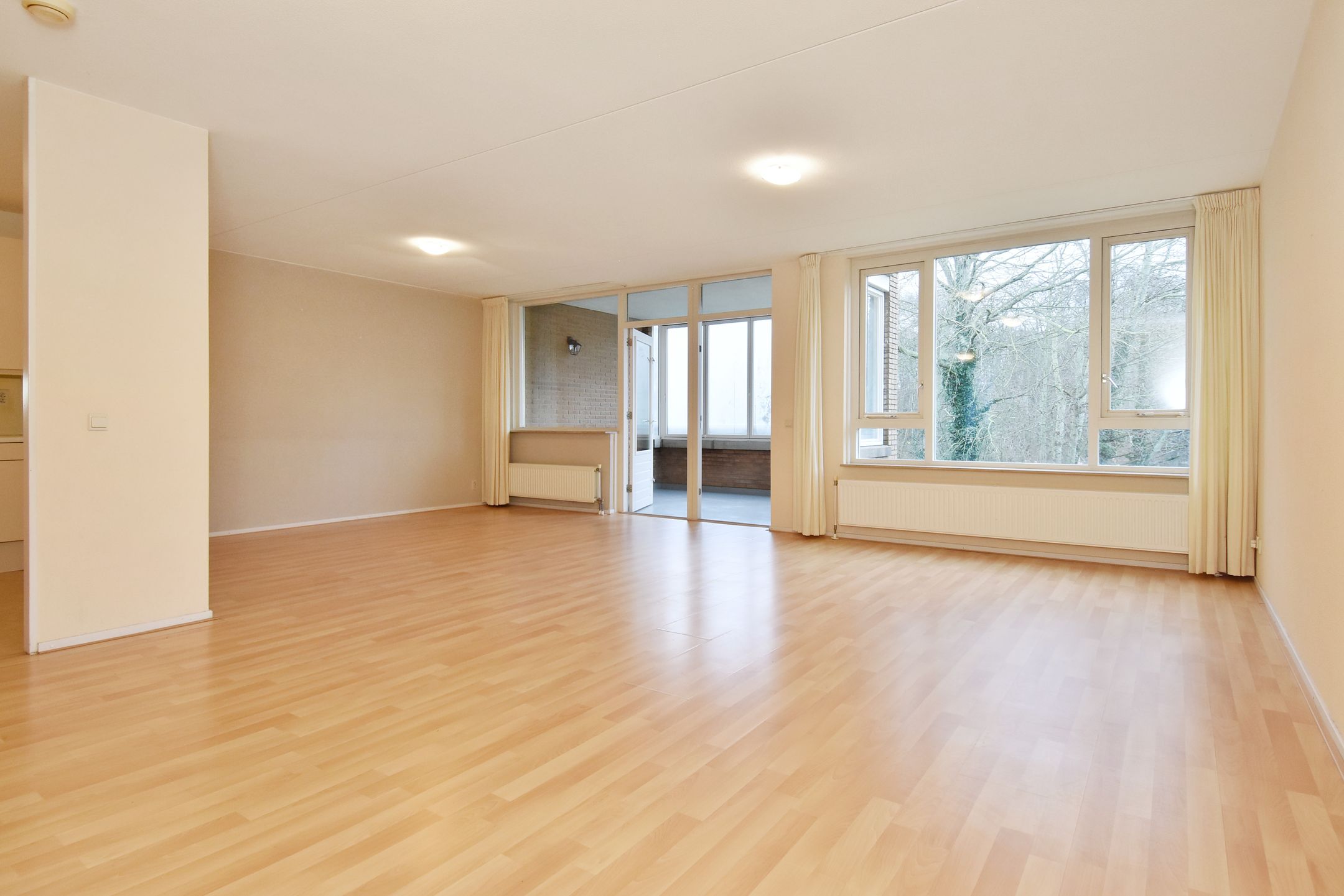 Photo 6 of Floris Arntzeniusplein 22