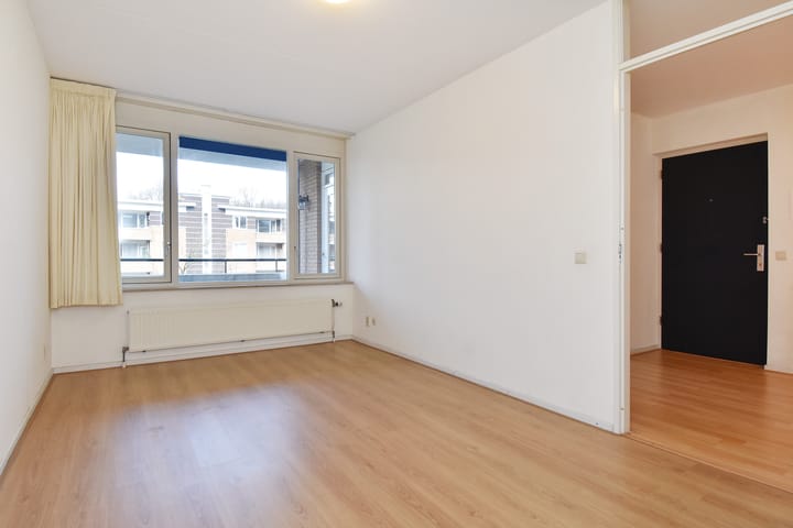 Foto 18 van Floris Arntzeniusplein 22