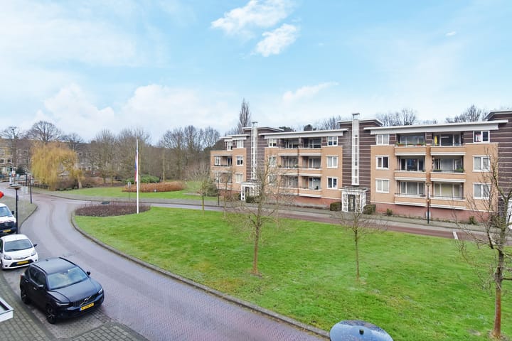 Foto 27 van Floris Arntzeniusplein 22