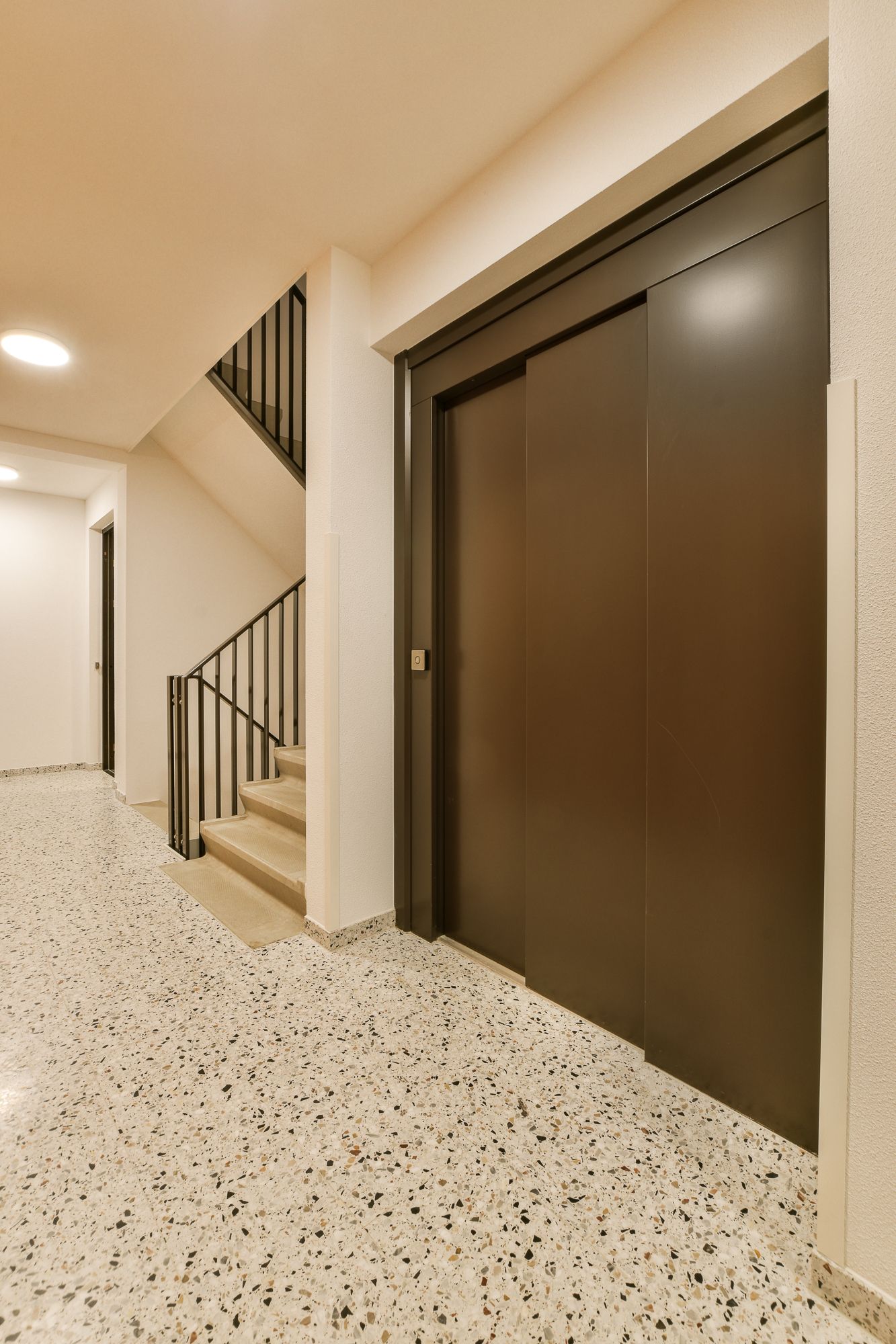 Foto 35 van Kruysweerstraat 255