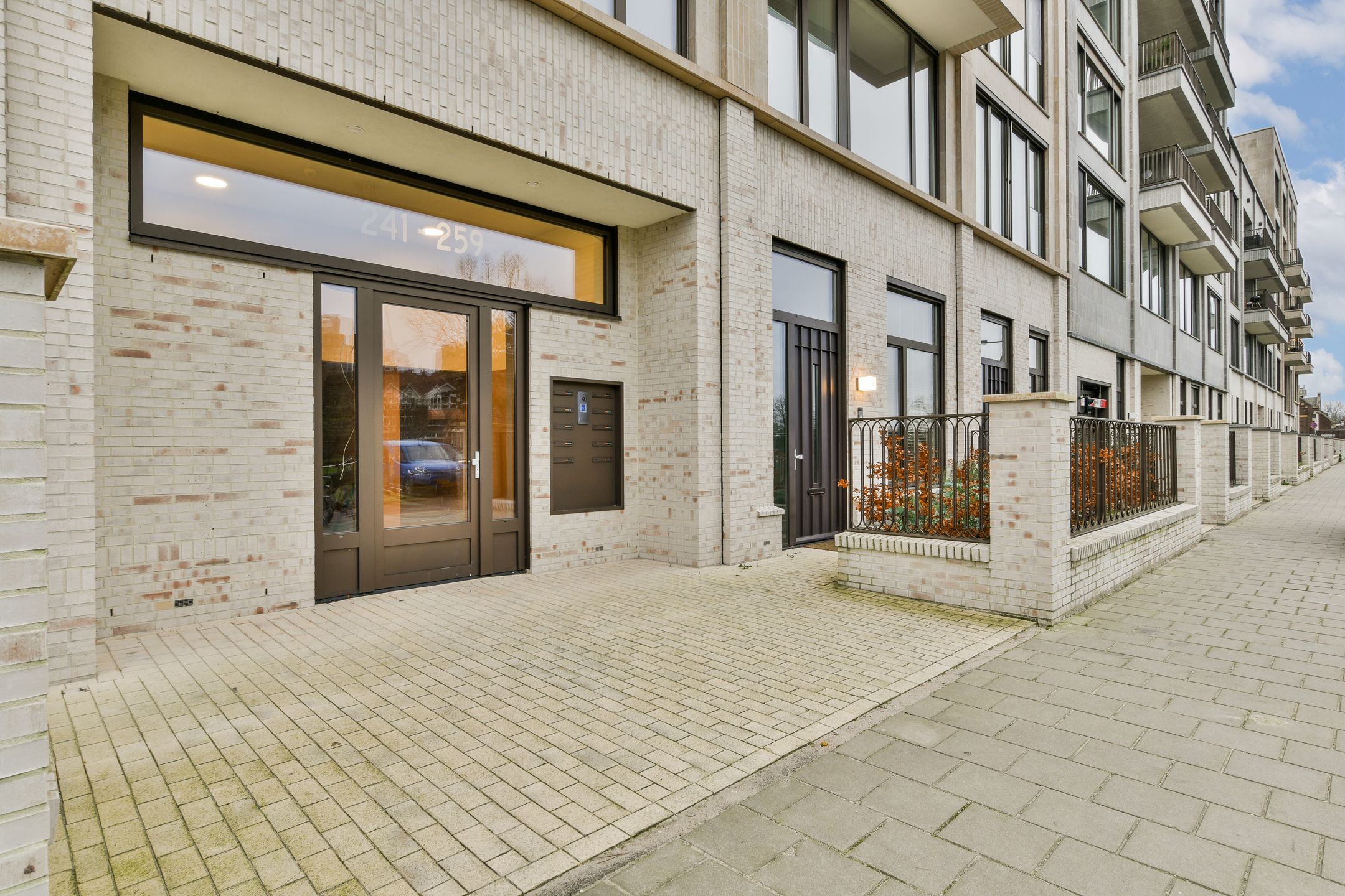 Foto 33 van Kruysweerstraat 255