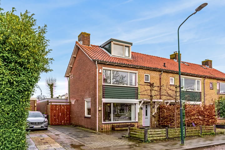 Foto 1 van Prinses Christinalaan 8