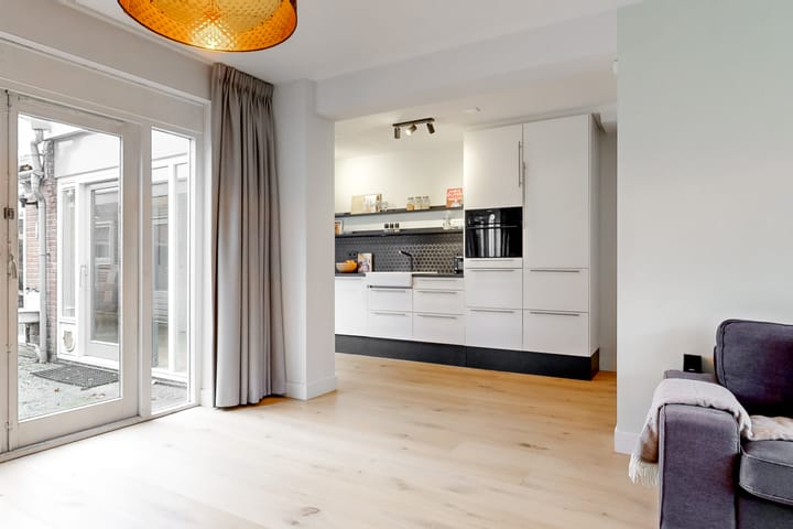 Foto 7 van Prinses Christinalaan 8