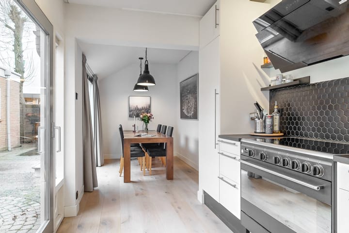 Foto 10 van Prinses Christinalaan 8