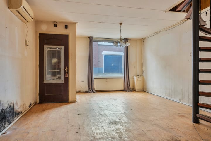 Photo 8 of Schoolstraat 38