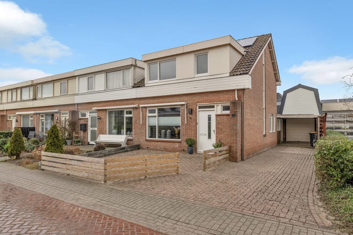 Photo 6 of L. Pietersestraat 65