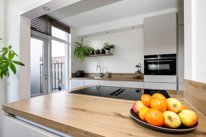 Foto 14 van van Ostadelaan 17