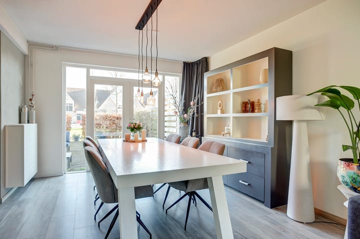 Photo 12 of Langeweide 37