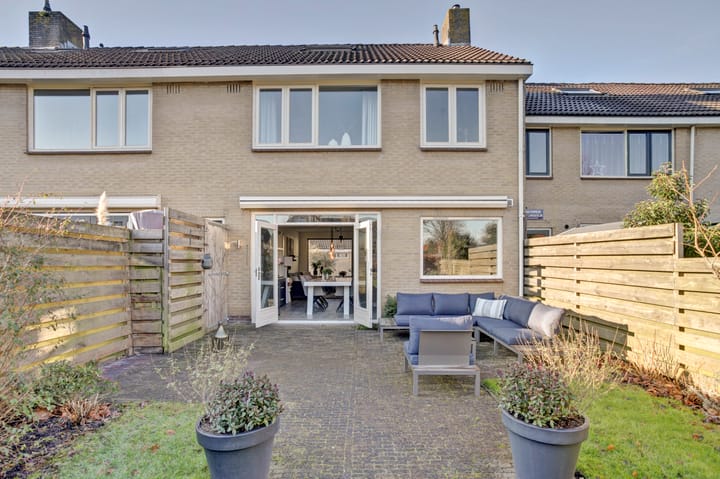 Photo 40 of Langeweide 37