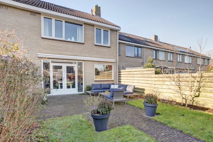 Photo 44 of Langeweide 37