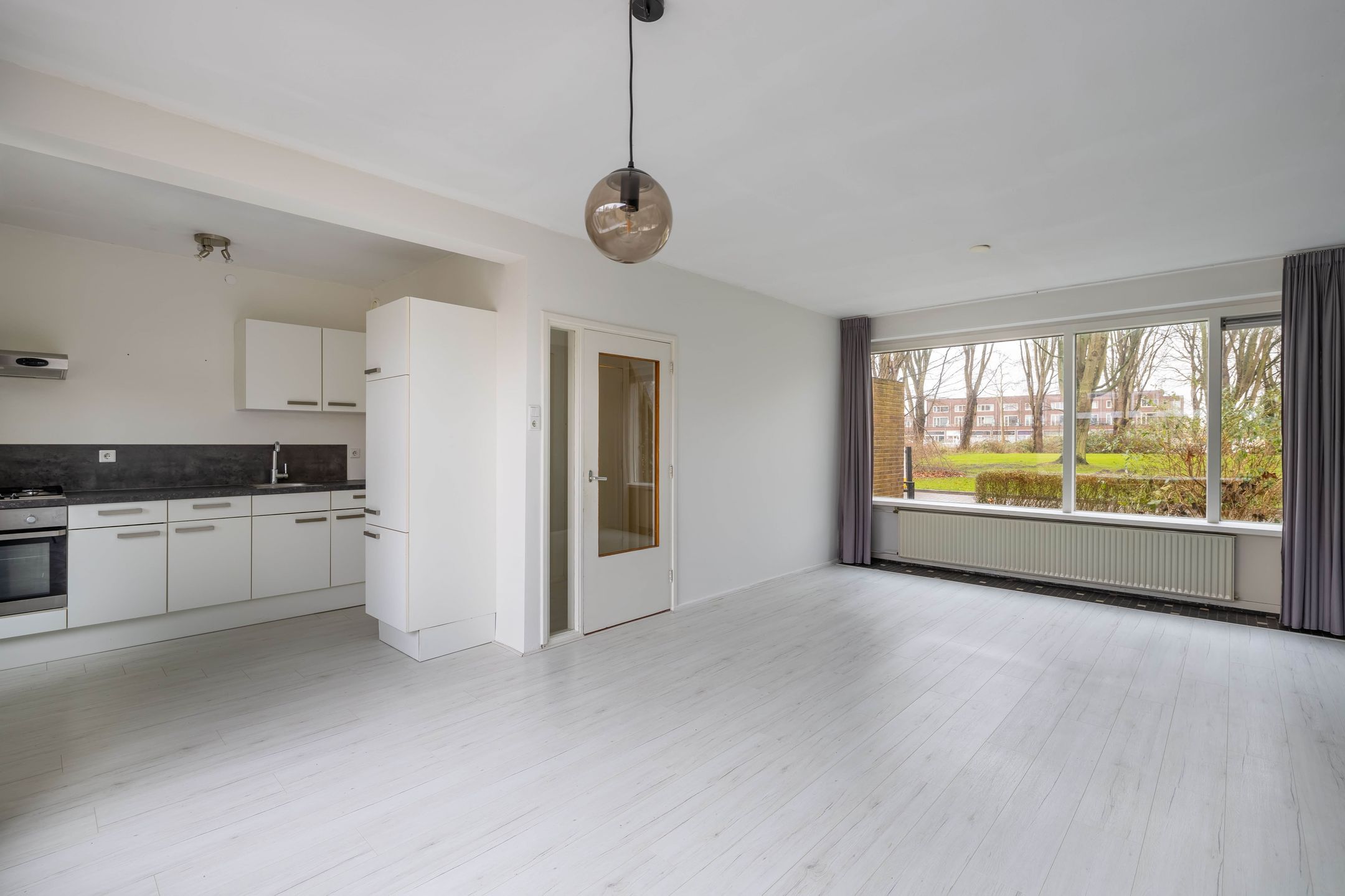 Foto 9 van Prof. Granpré Molièrelaan 4