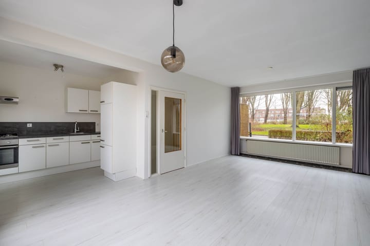 Foto 9 van Prof. Granpré Molièrelaan 4